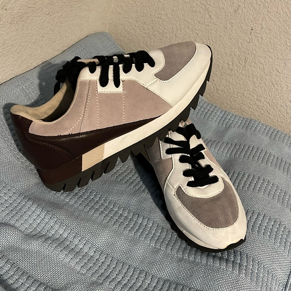 Zara Trafaluc tennis shoes